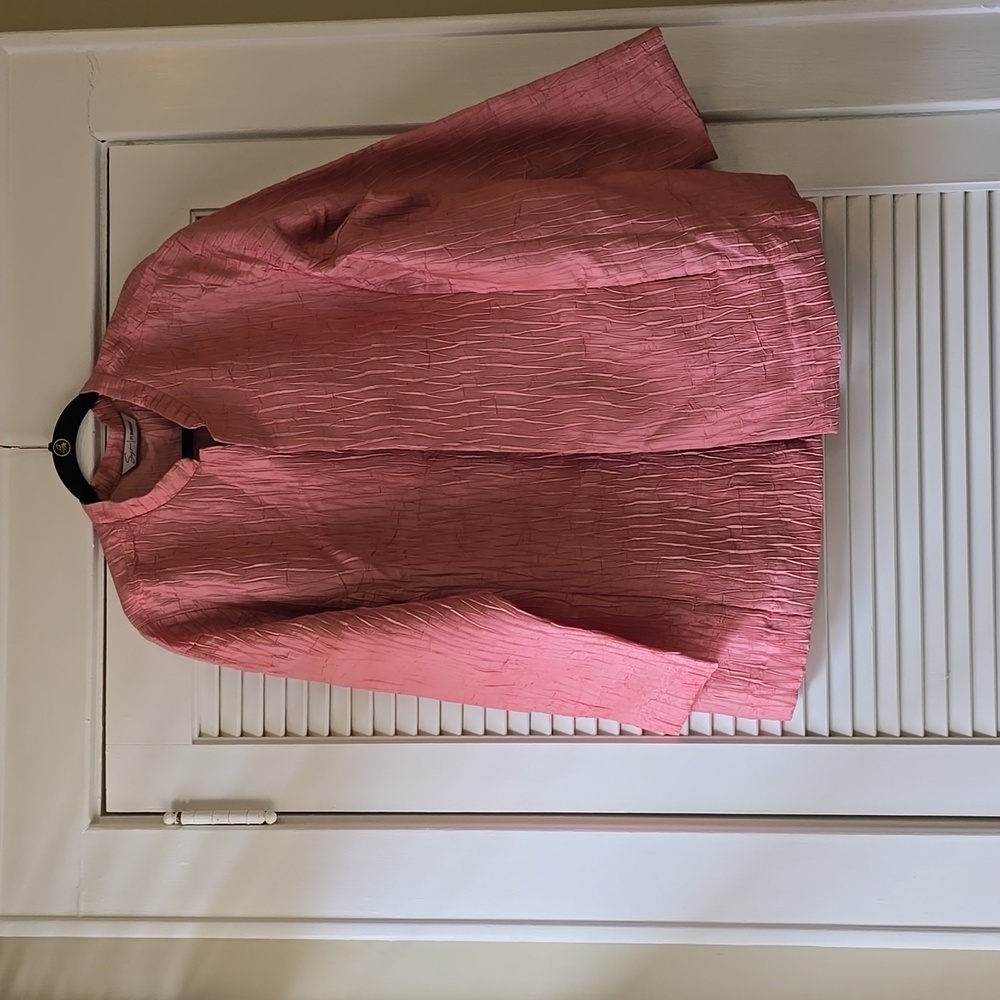 NWT - Avenue Shimmery Dusty Rose Open Blazer in size 22/24